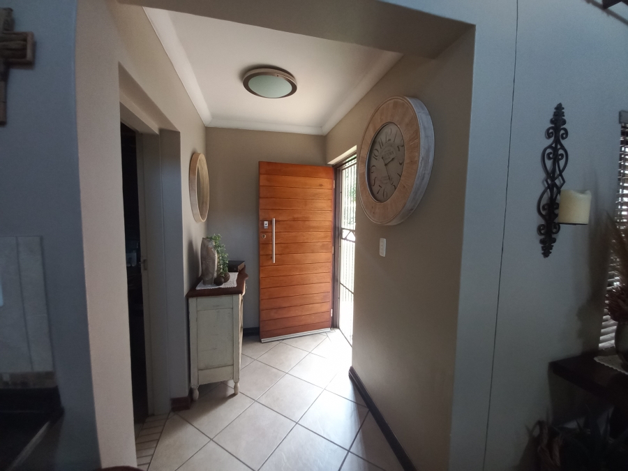 3 Bedroom Property for Sale in Waterval East North West
